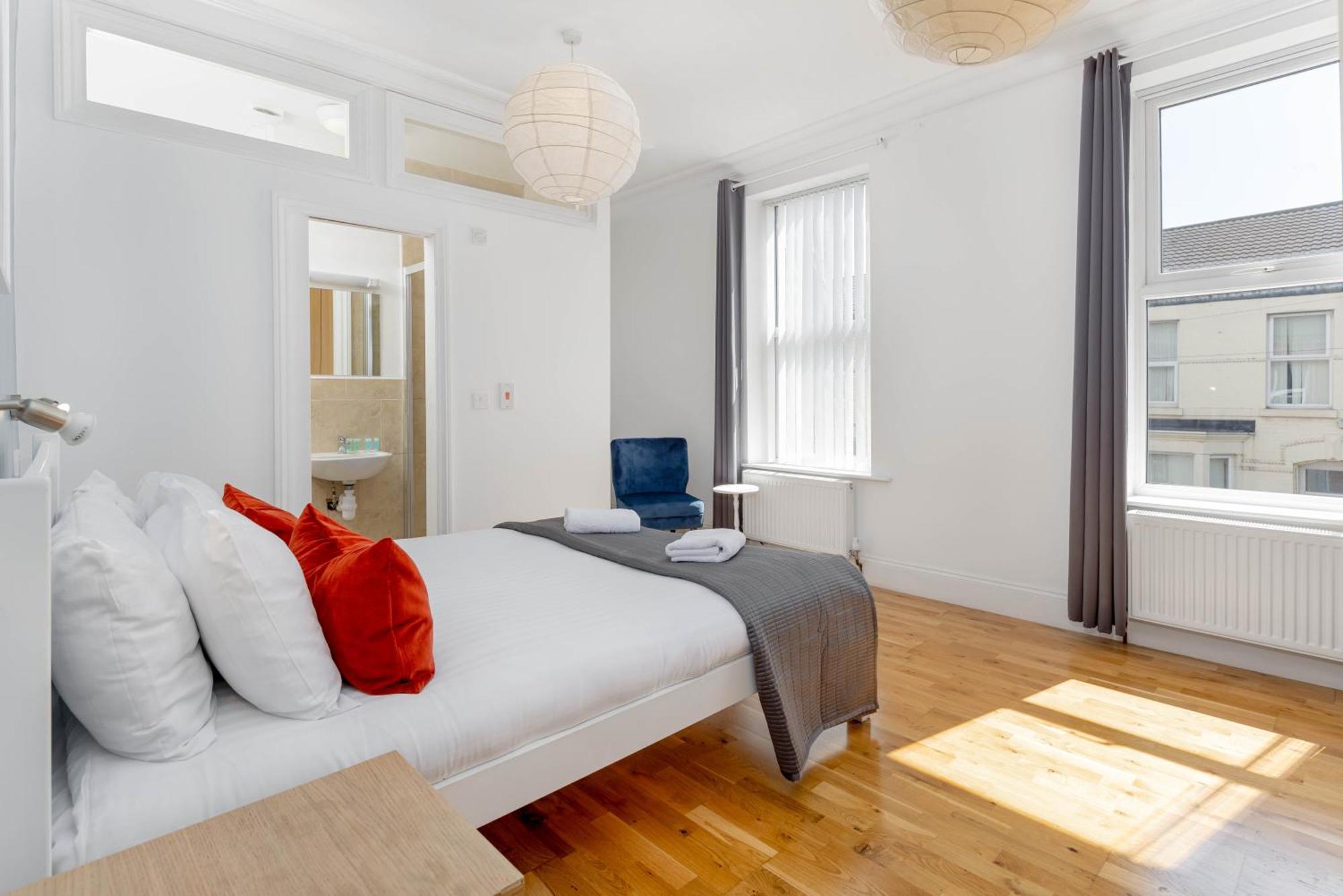 Air Host & Stay - Rockfield House - Sleeps 8 Liverpool Zewnętrze zdjęcie